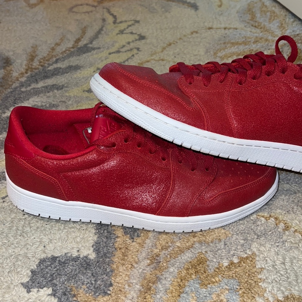 Nike Jordan 1 Retro Low NS - gym red; Womens size 11.5 / Mens 10. No swoosh.
